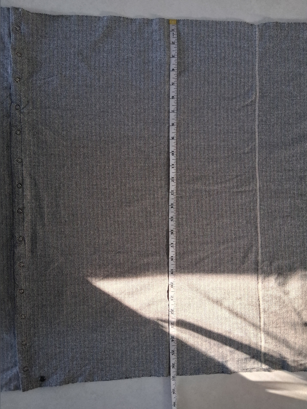 Lululemon/ Vinyasa Scarf/ Neutral Black & White Herringbone/ With Snaps - Picture 9 of 9